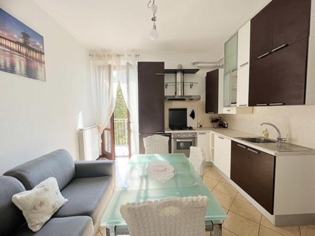 Appartamento Confortevole Con Terrazza Комо Экстерьер фото